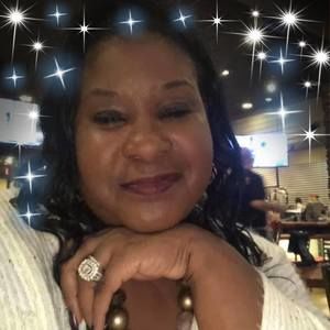 Meet your Posher, Monique